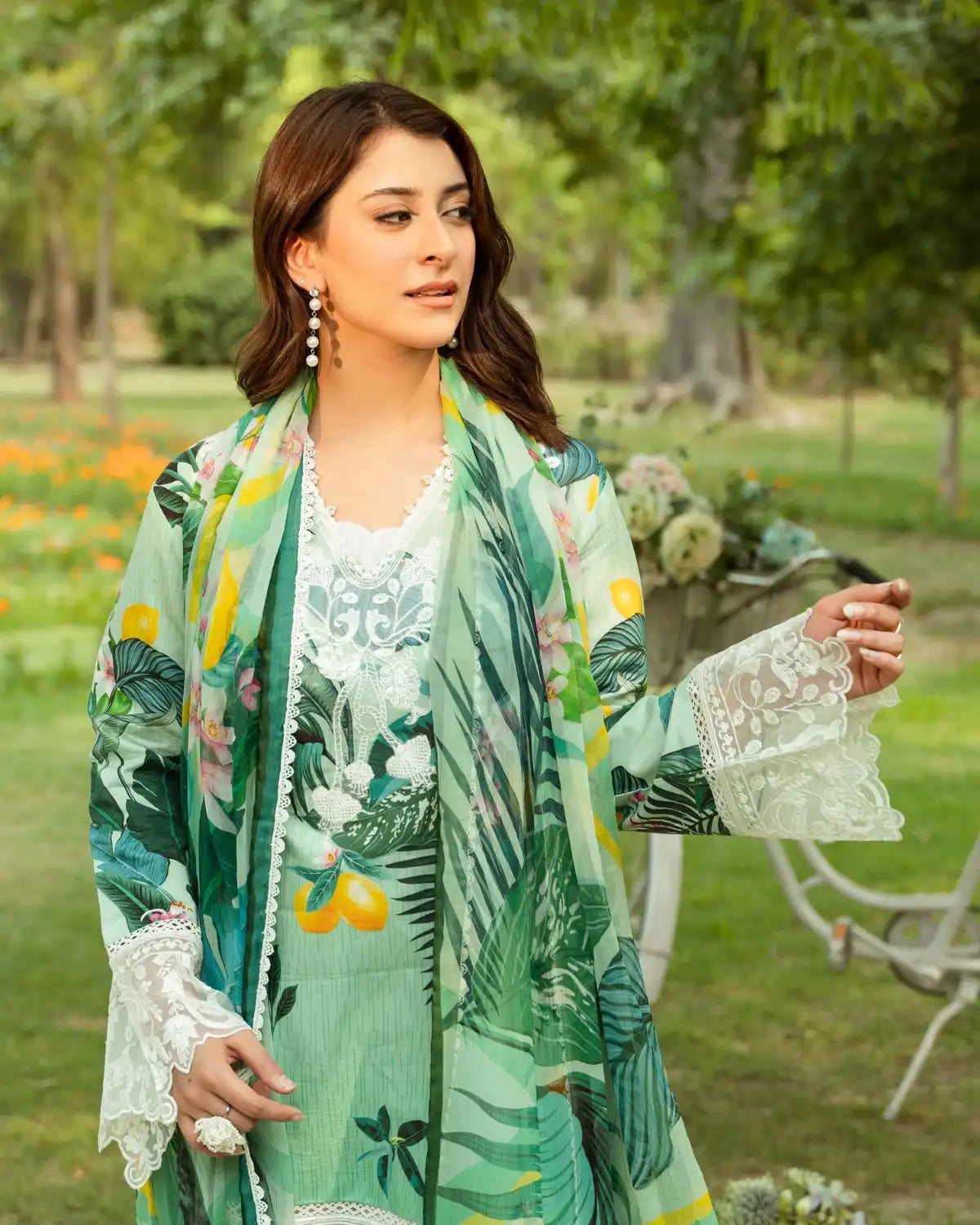 TROPICAL GARGEN DR-05